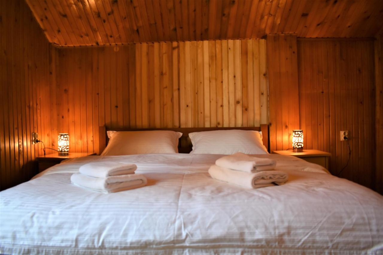 Srna Chalet Жабляк Экстерьер фото